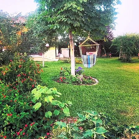 Dimora Delle Ninfee Bed & Breakfast 3*