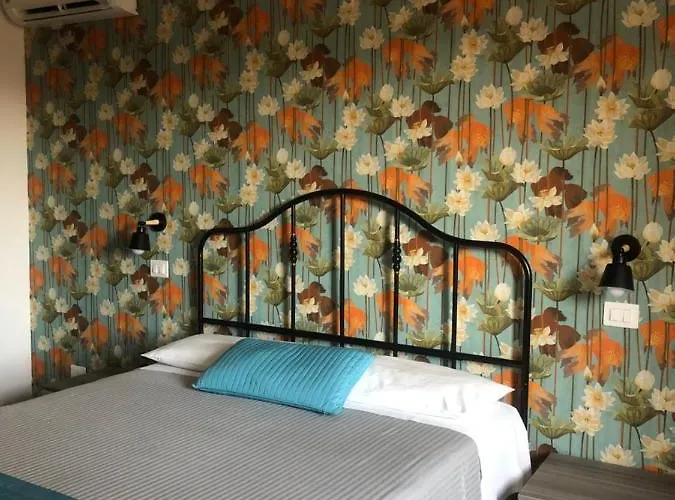 Dimora Delle Ninfee Oda ve Kahvaltı 3*